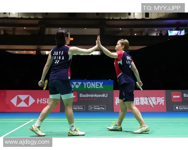 武汉羽毛球队与重庆羽毛球队耐力对决赛后分析与启示